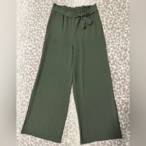 Wide Leg Tie Waist Olive Green Pants | Size L | Pink Lily | never worn- tried on